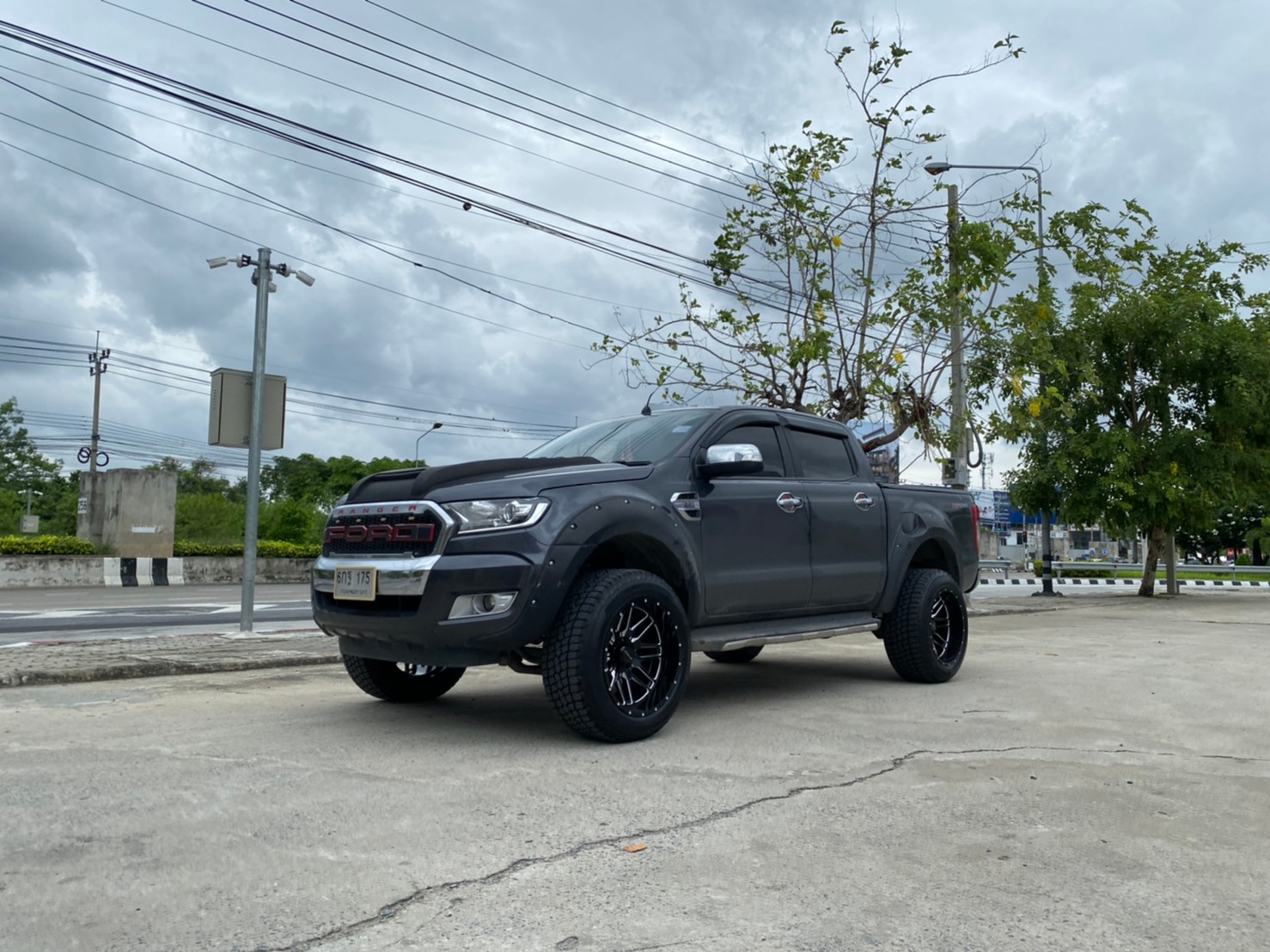 FORD ทรงเมกา ล้อเทพลึกสุดตาราง