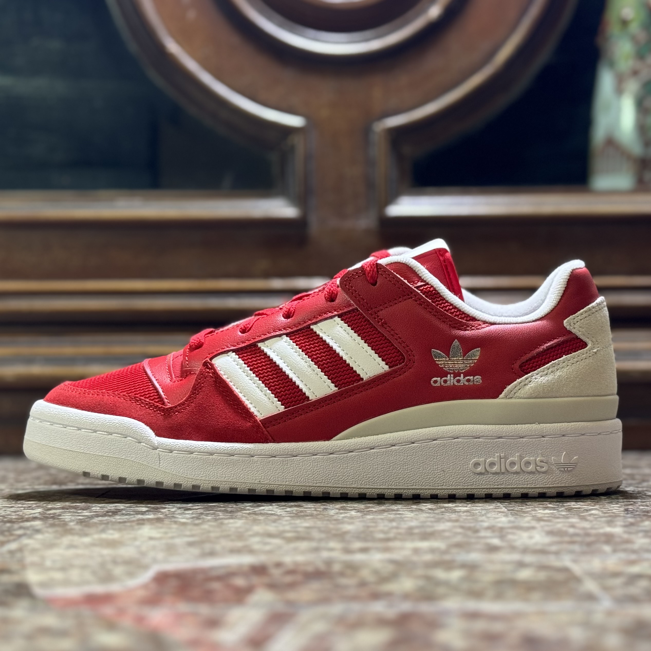 รองเท้า Adidas Originals Forum Low CL (M10.5US)