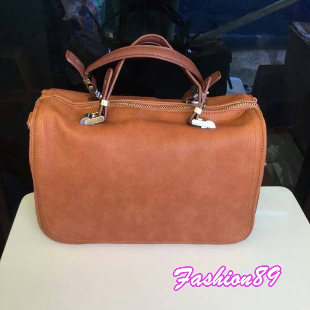 ZARA : SQUARE BOWLING BAG