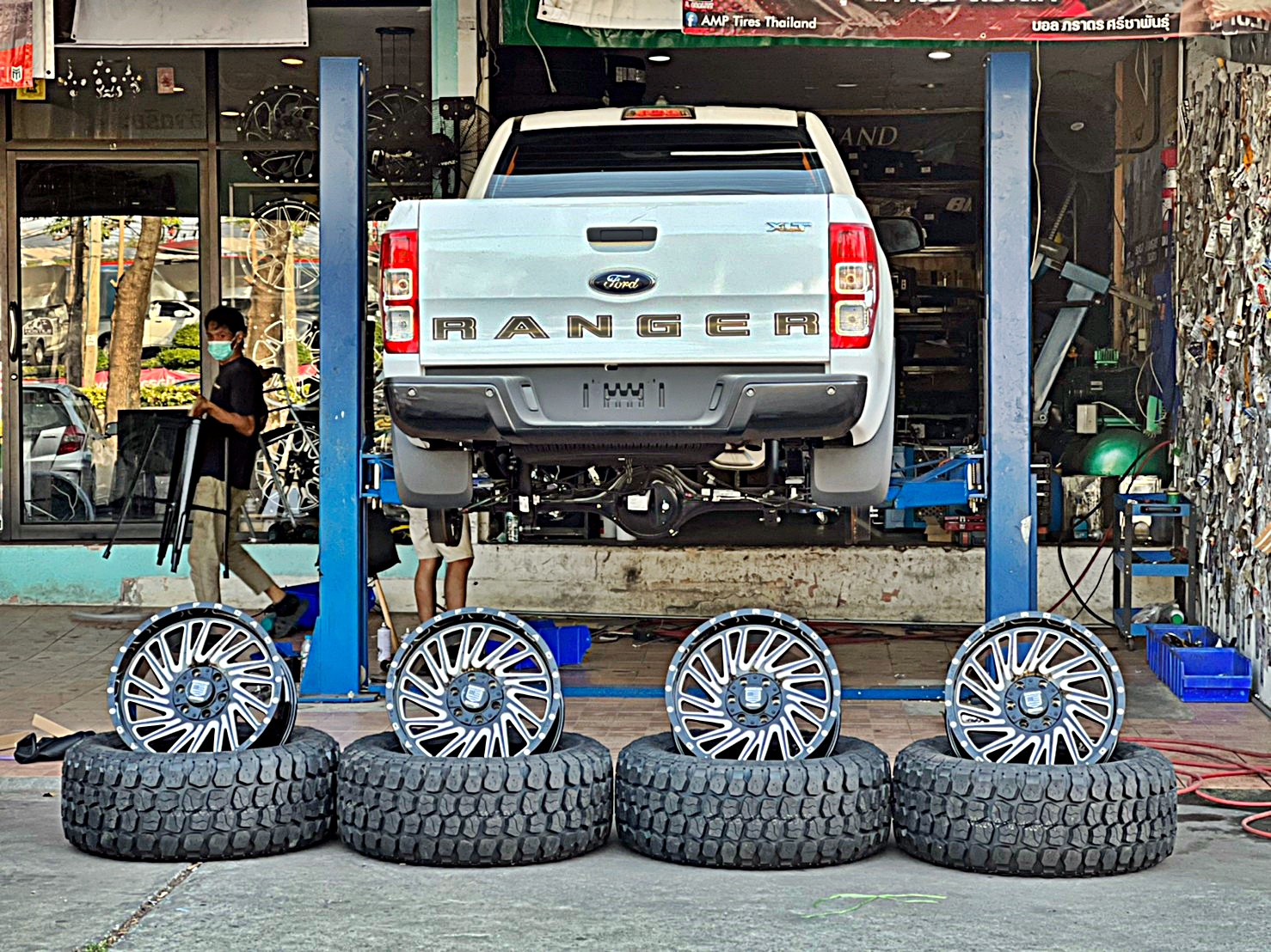 AMERICAN_WARRIOR FORD ทรงเมกา