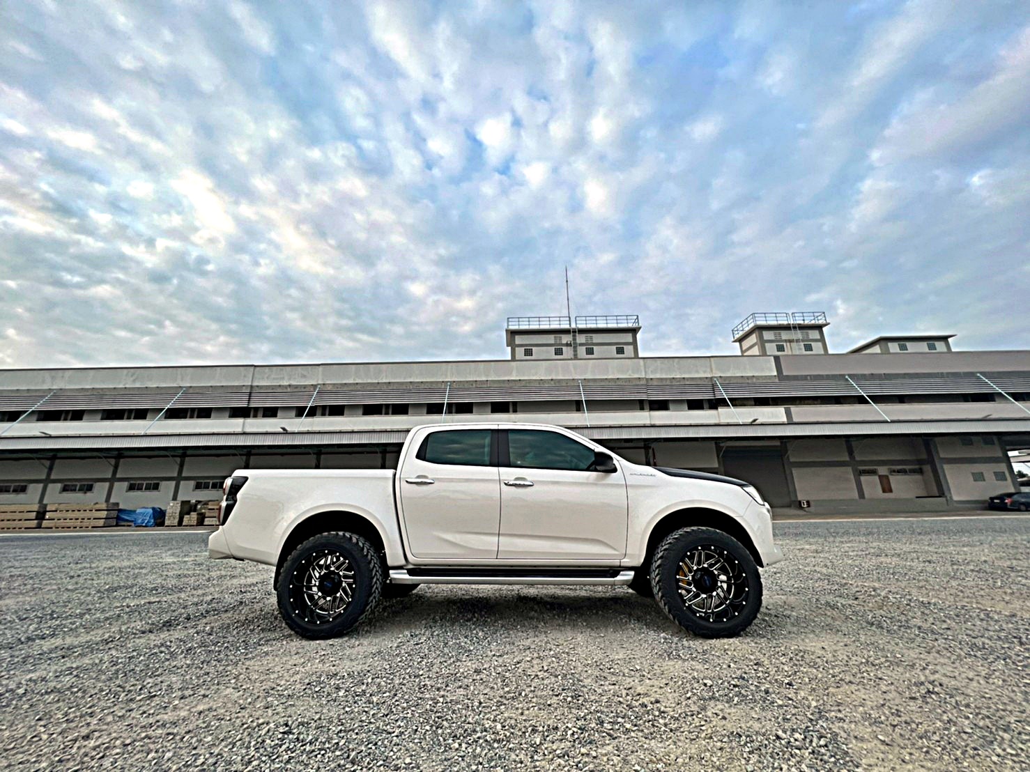 #จากตัวเตี้ยรถซิ่งสู่ตัวสูงทรงเมกา ที่ step9