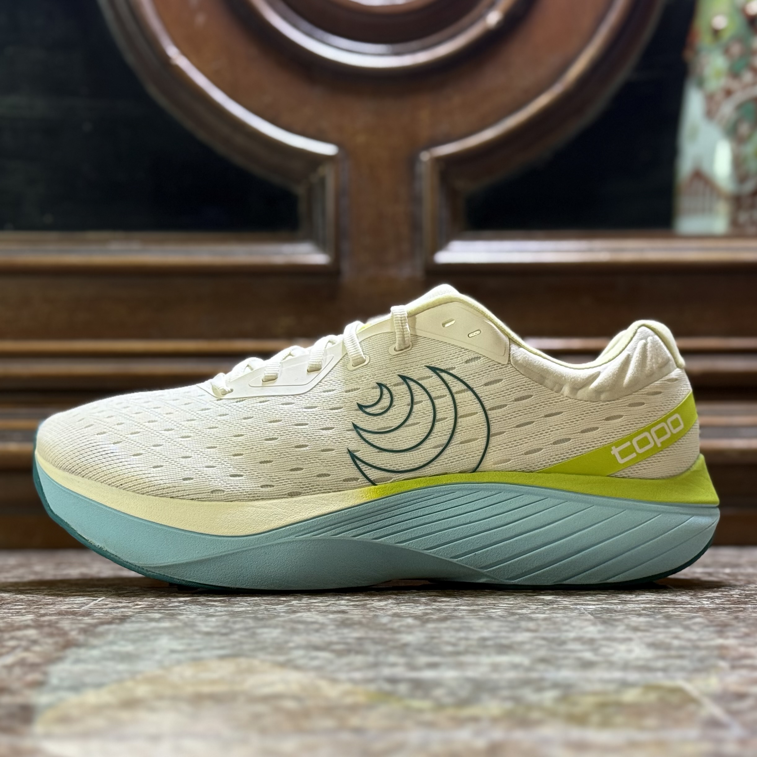 รองเท้าวิ่ง TOPO Atmos #มือ2 (M12.5US)