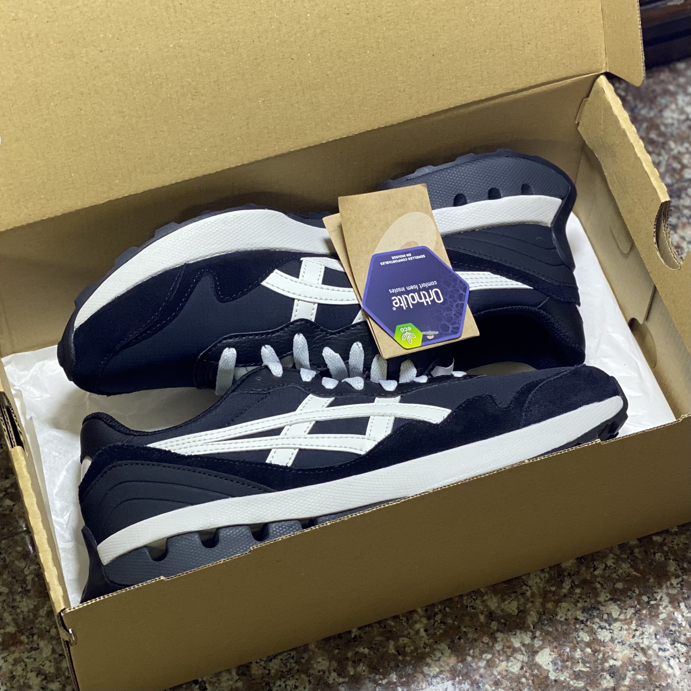 รองเท้า ASICS Jogger X81 ’BLACK‘ (M9.5US)