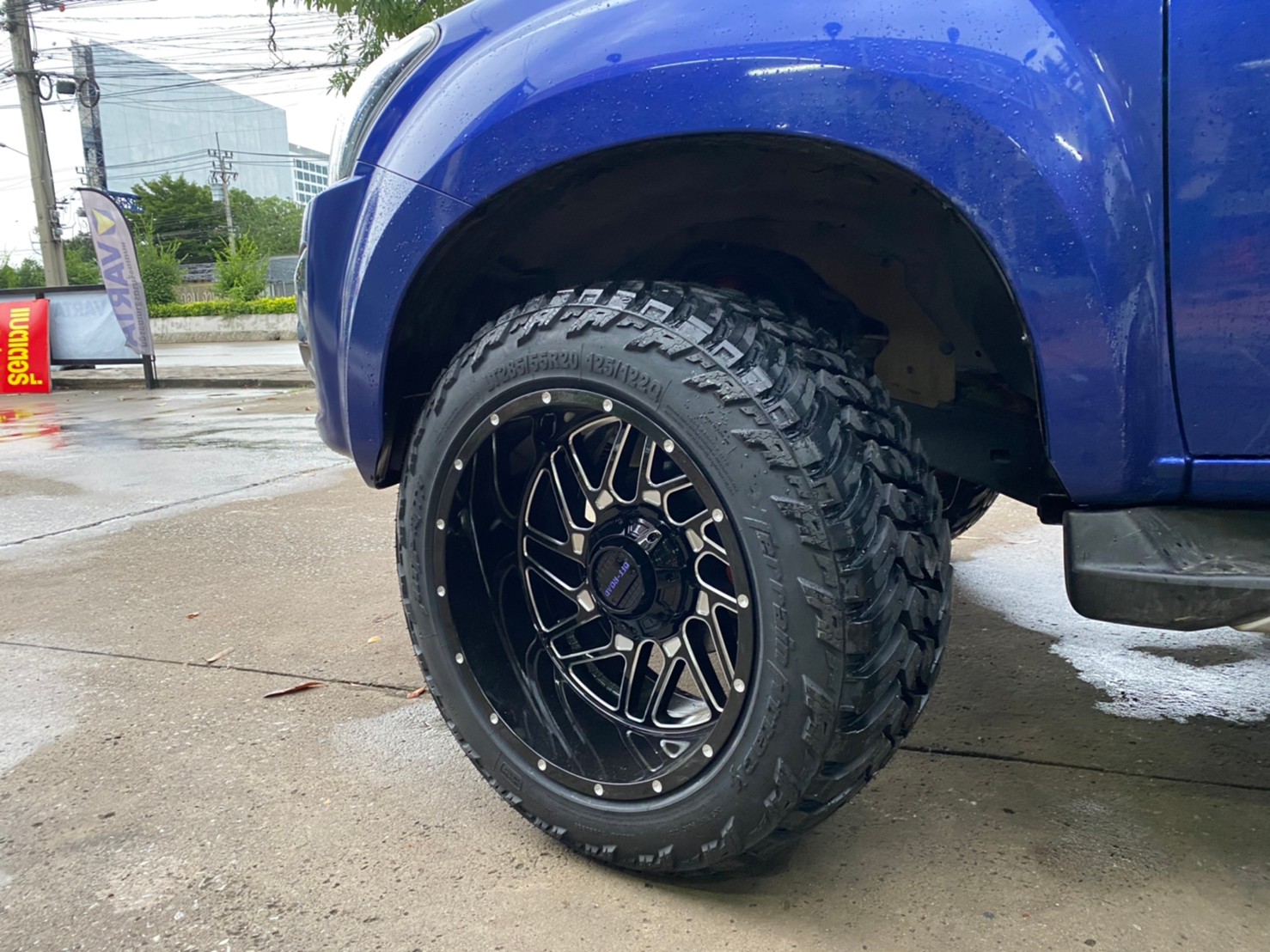 D-MAX มาจากสุพรรณบุรี จัดทรงเมกาที่ STEP9