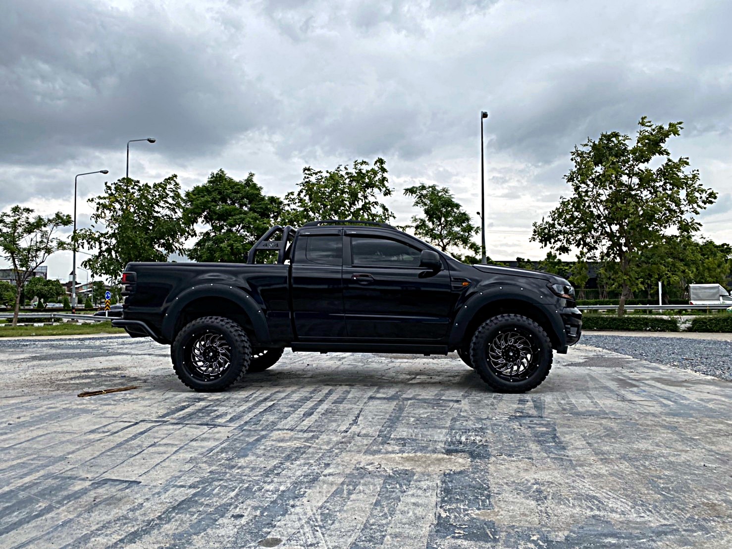 FORD ทรงเมกา ล้อเทพลึกสุดตาราง