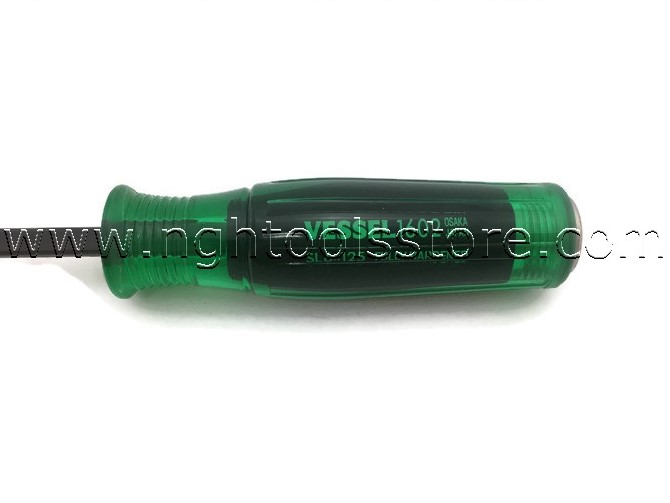ไขควงด้ามเขียวแกนสี่เหลี่ยมหัวทะลุสีดำ ปากแบน รุ่น 1602 vessel green ยี่ห้อ VESSEL
