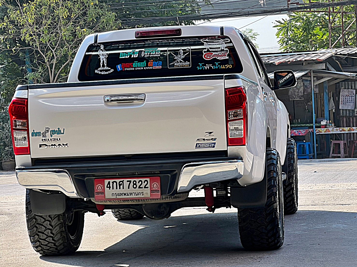 D-MAX แต่งทรงเมกาที่ STEP9