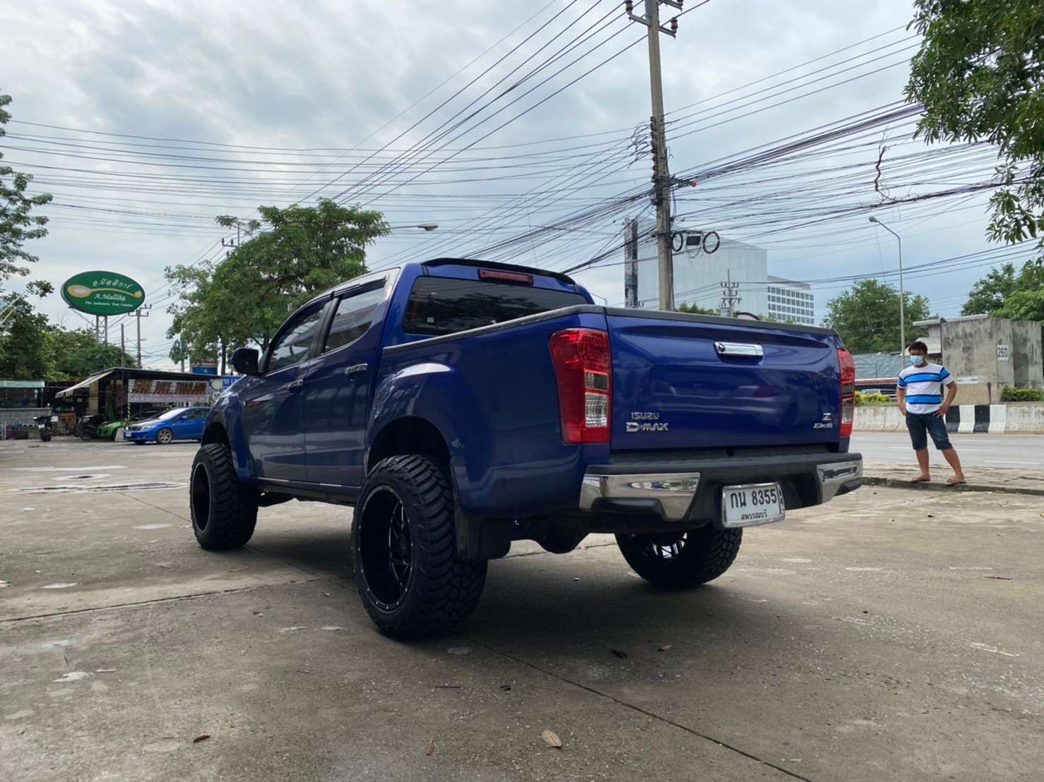 D-MAX มาจากสุพรรณบุรี จัดทรงเมกาที่ STEP9