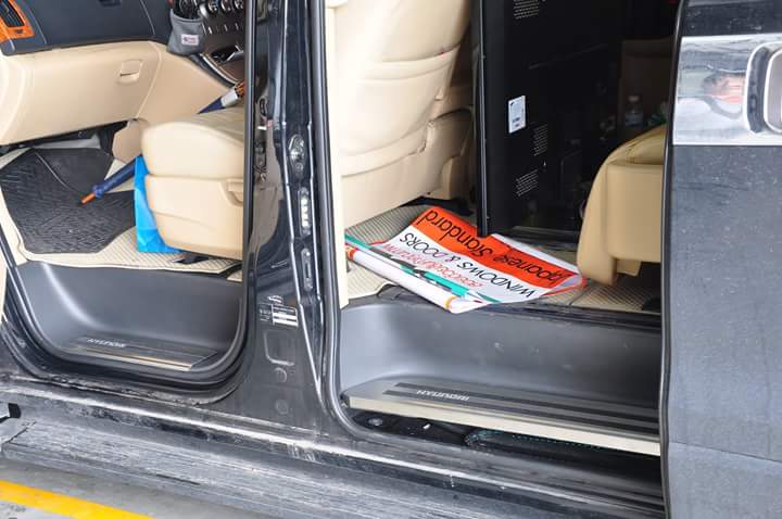 Scuff Plate "Hyundai" for H-1 ( กาบบันได มีโลโก้ "Hyundai" )