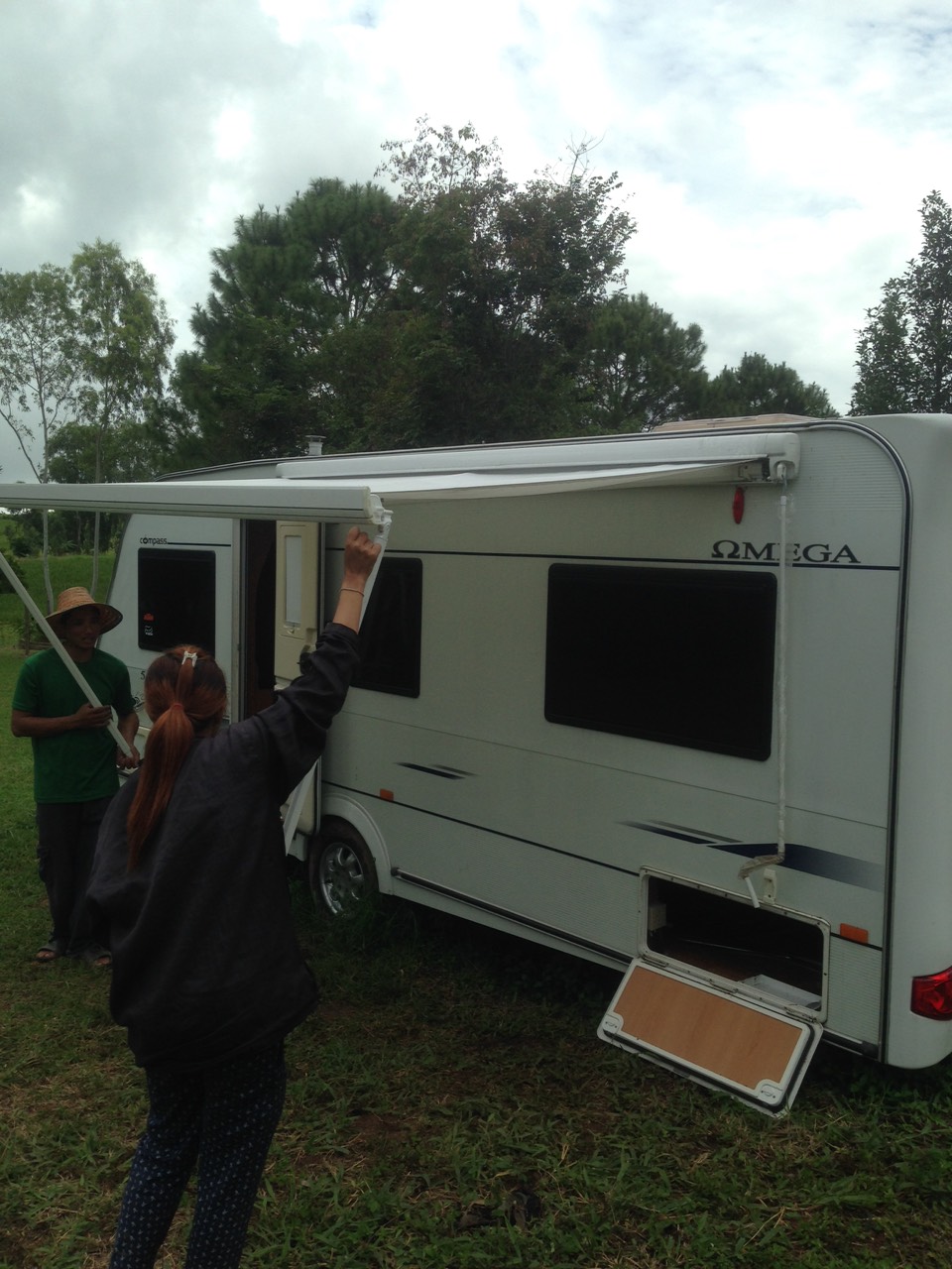 RV awning 3*2.5m ม่านข้างสีขาว