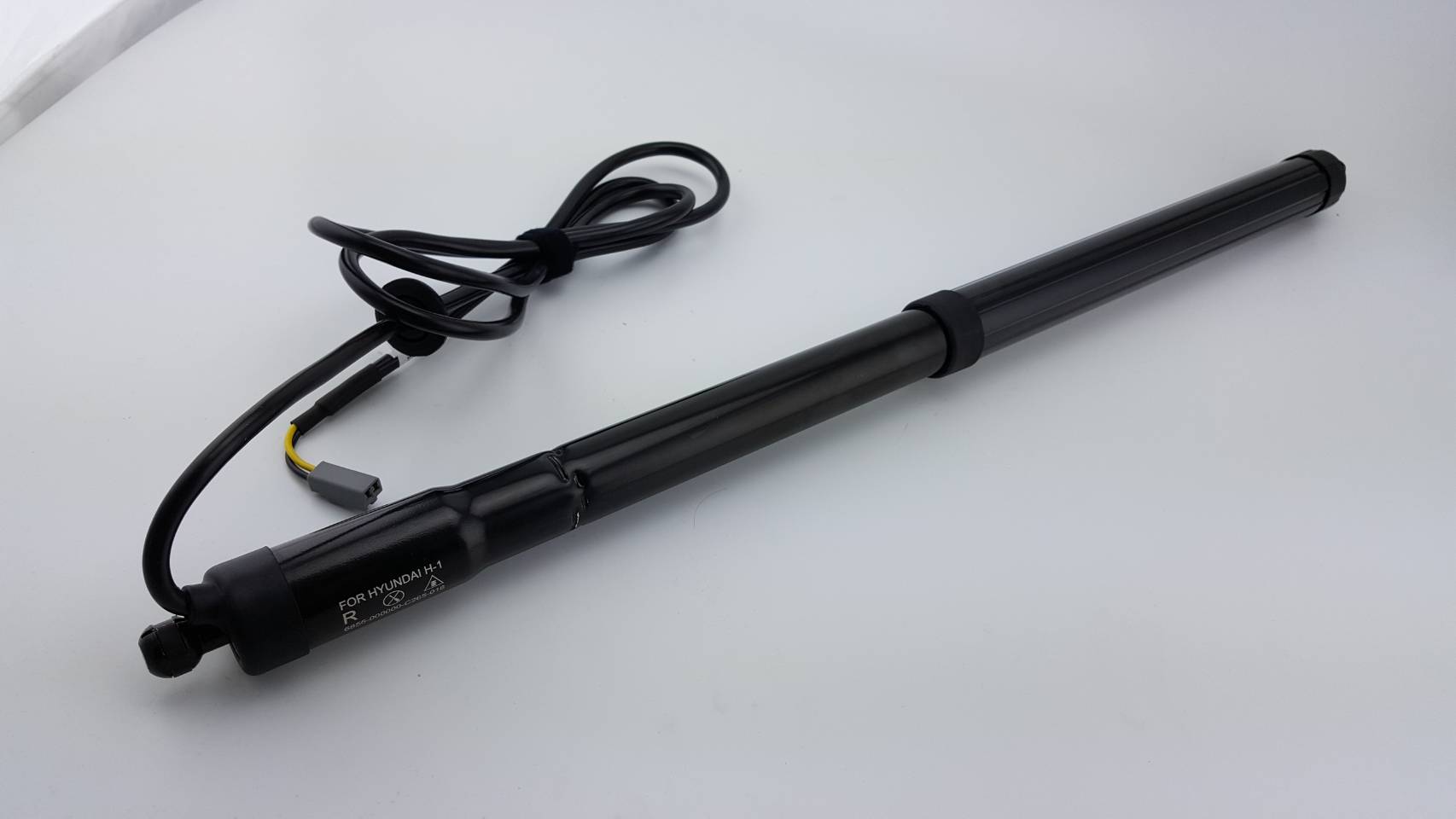 Electric tailgate lifter (โช๊คไฟฟ้าค้ำประตูหลัง)