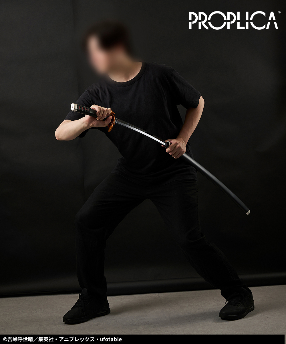 PROPLICA NICHIRIN SWORD (TANJIRO KAMADO) KYOJURO RENGOKU’S SWORD GUARD ver.