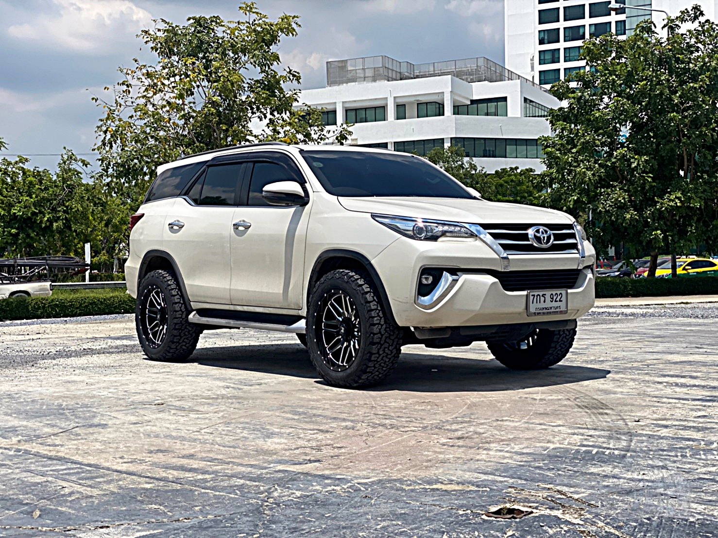 FORTUNER ล้อขอบ20 OFFROAD ที่ STEP9