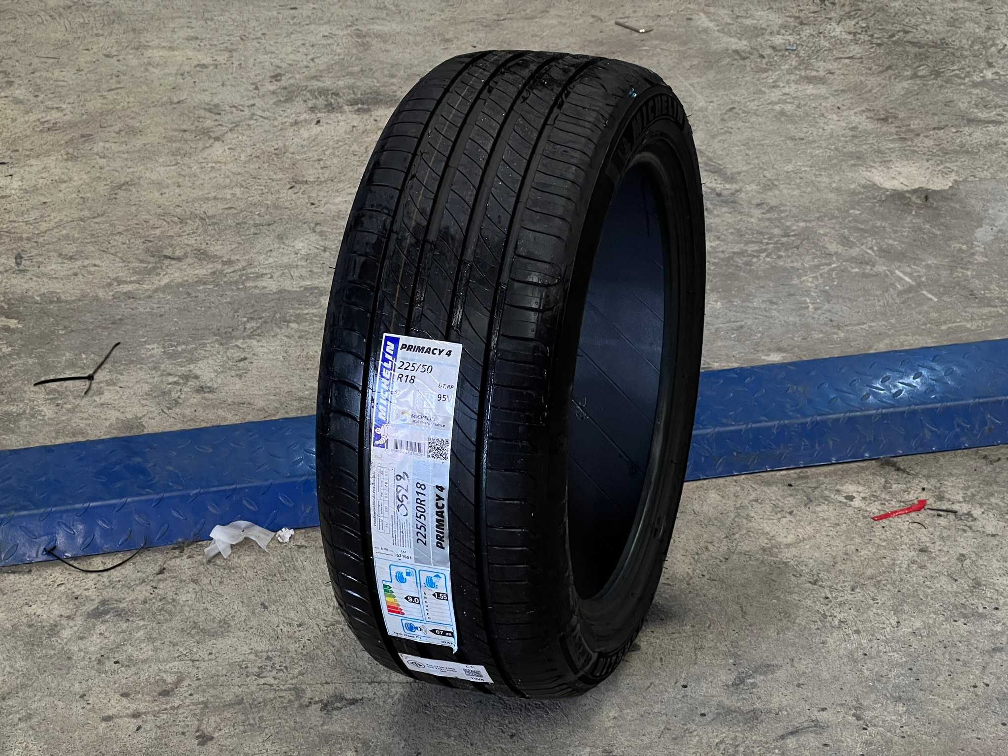 ยางใหม่ MICHELIN PRIMACY4ST 225/50-18 ราคาถูกที่ STEP9