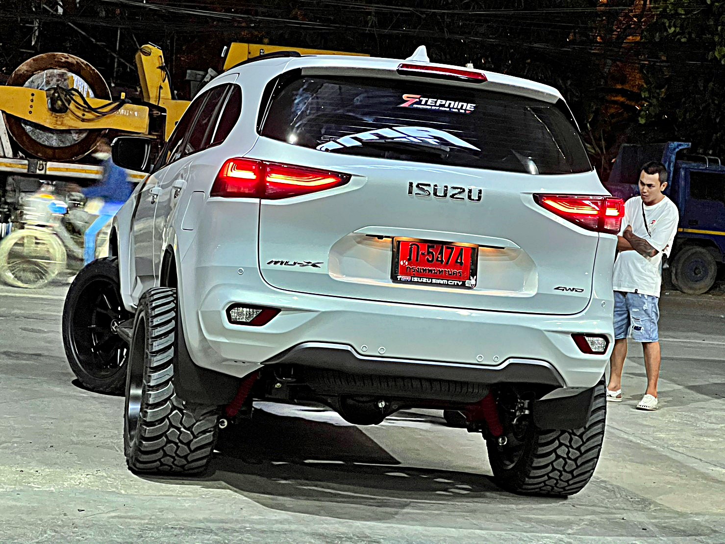 ล้อแท้ HOSTILE H113 ขอบ22 ใส่ MU-X แต่งเมกา