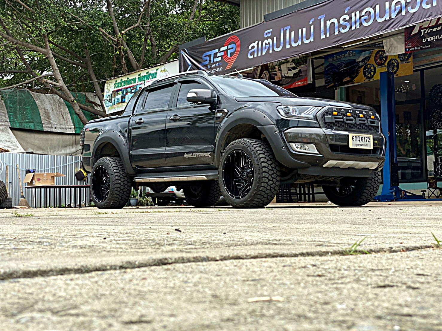 FORD WILDTRAK จัดทรงเมกาที่ STEP9