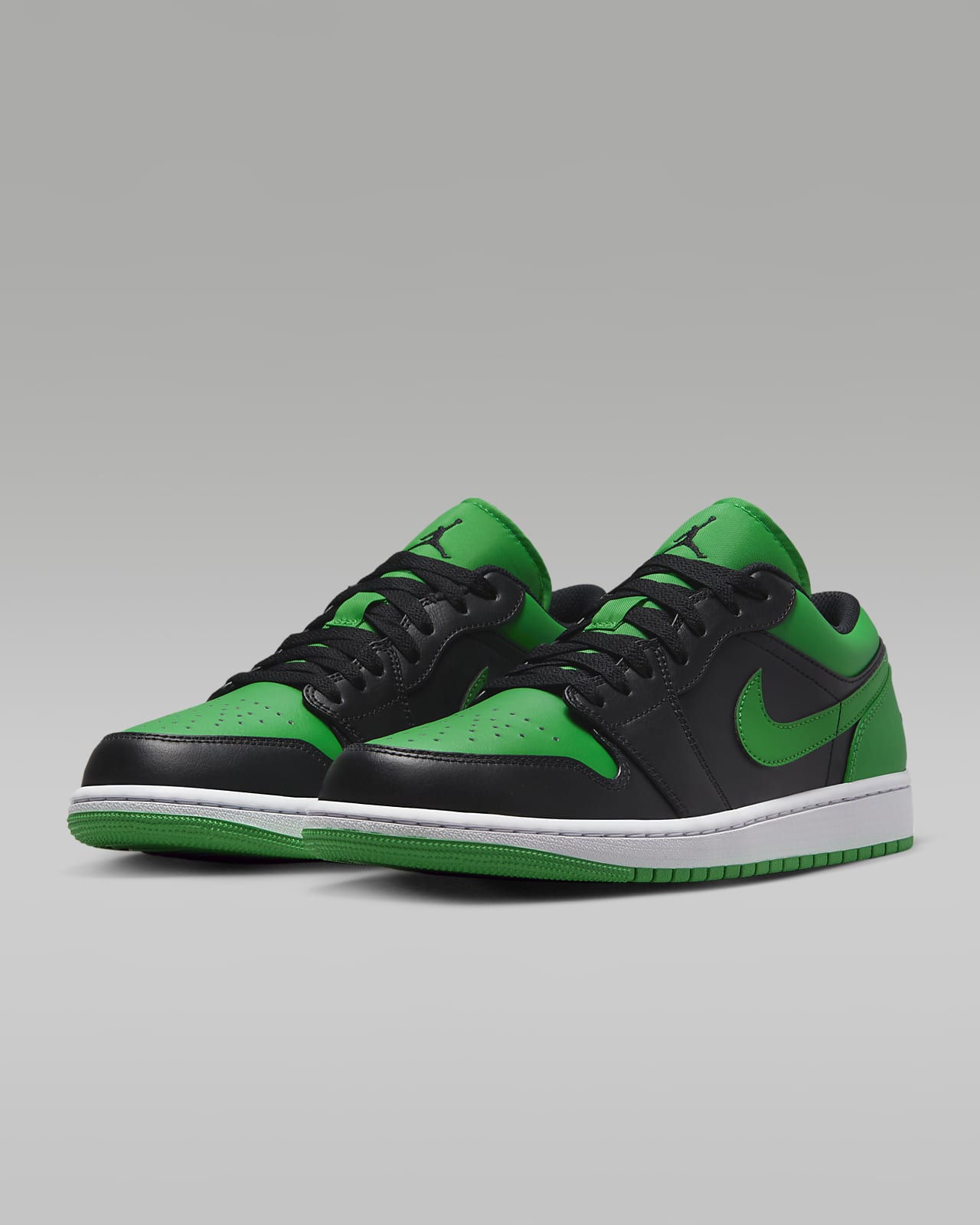 รองเท้า Nike Air Jordan 1 Low ‘Lucky Green’ (M10US)