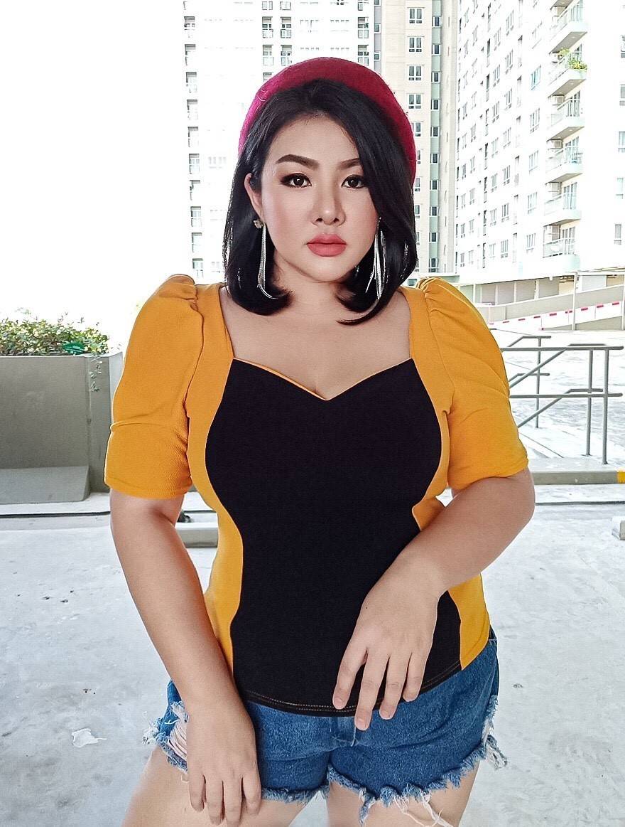 เสื้อสาวอวบสีทูโทน