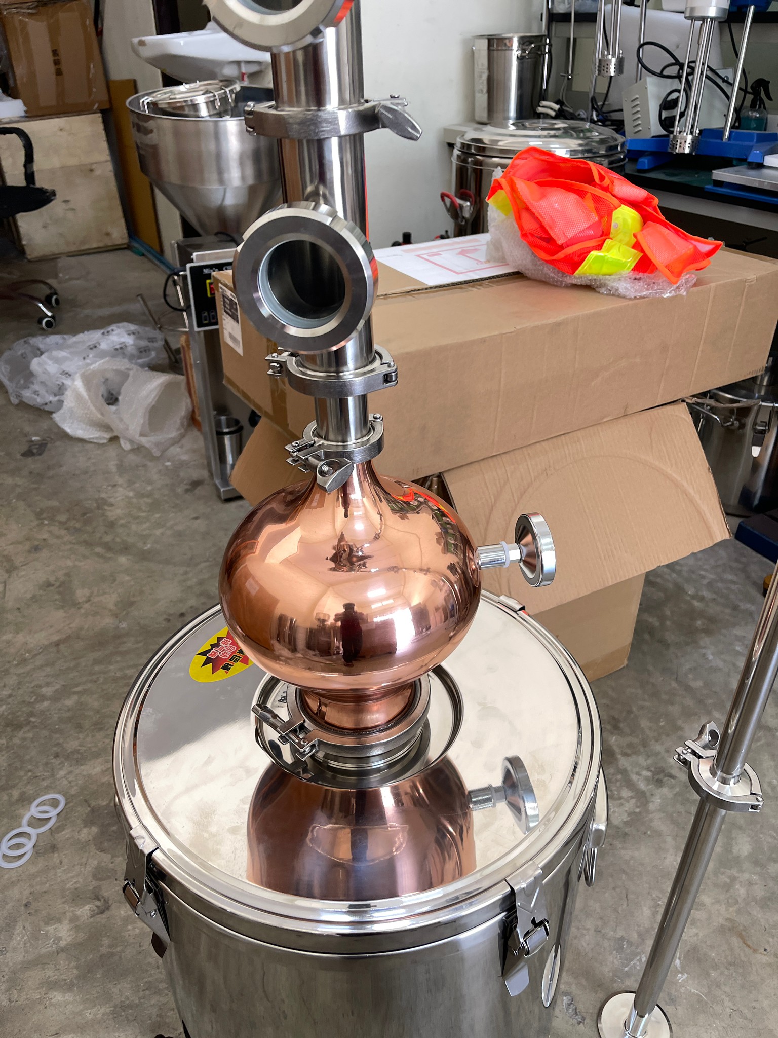 Yantai-01 PRO 60L หม้อกลั่นไฟฟ้า กลั่นเหล้า ไวน์ น้ำมันหอมระเหย