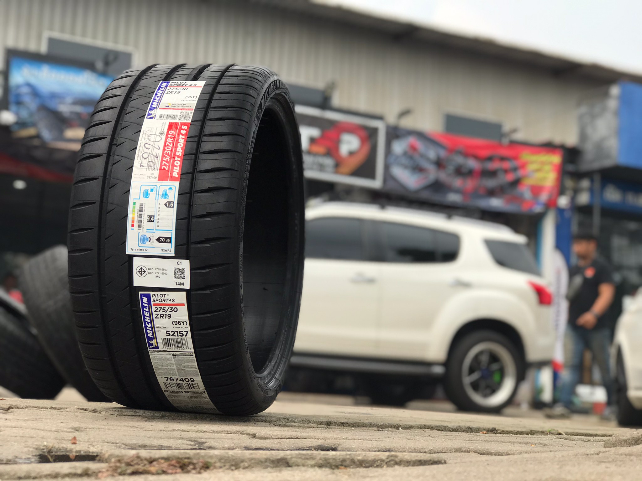 MICHERIN PILOT SPORT 4s 275/30-19 ยางใหม่ แนะนำ !