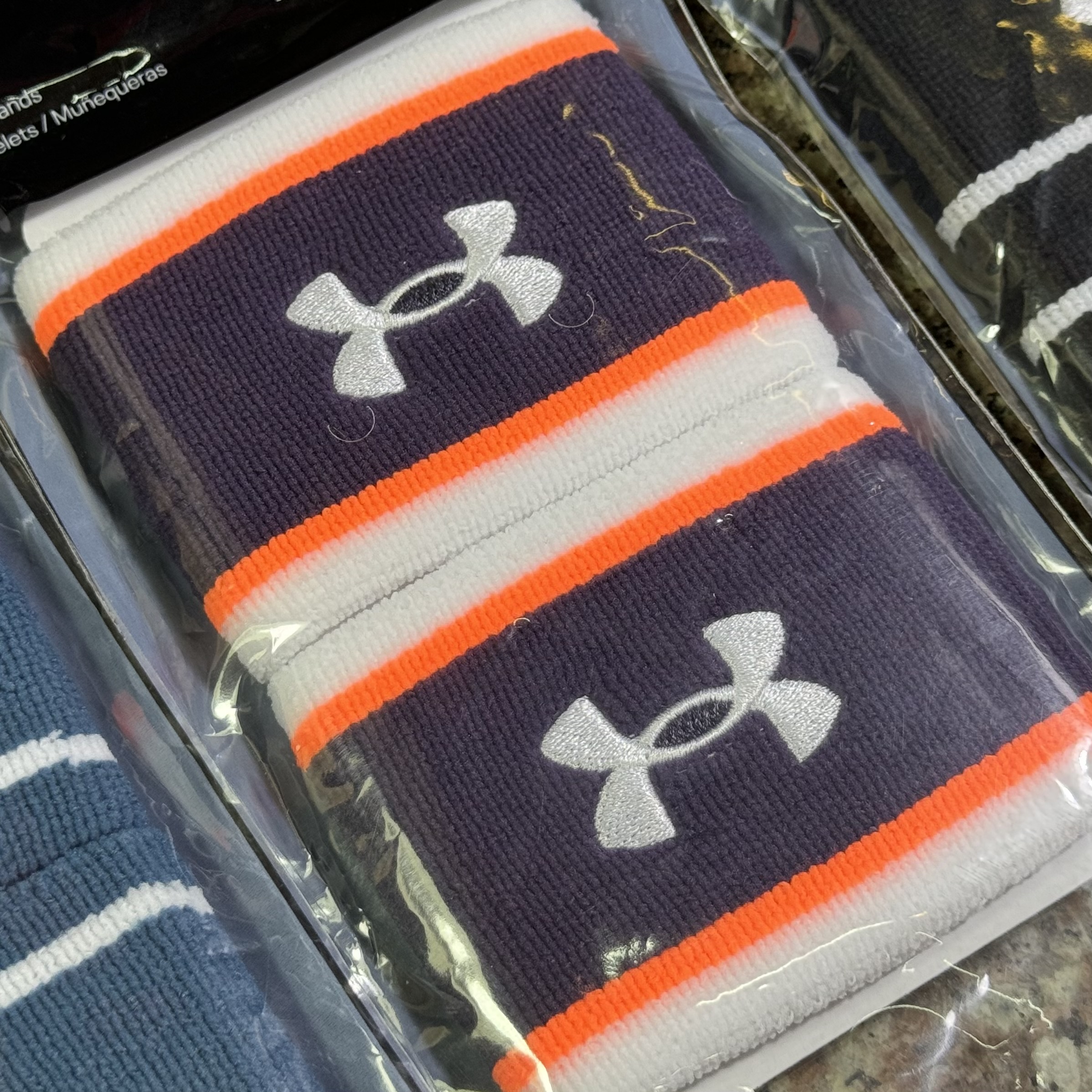 ผ้ารัดข้อมือ Under Armour Terry Wristband (3สี)