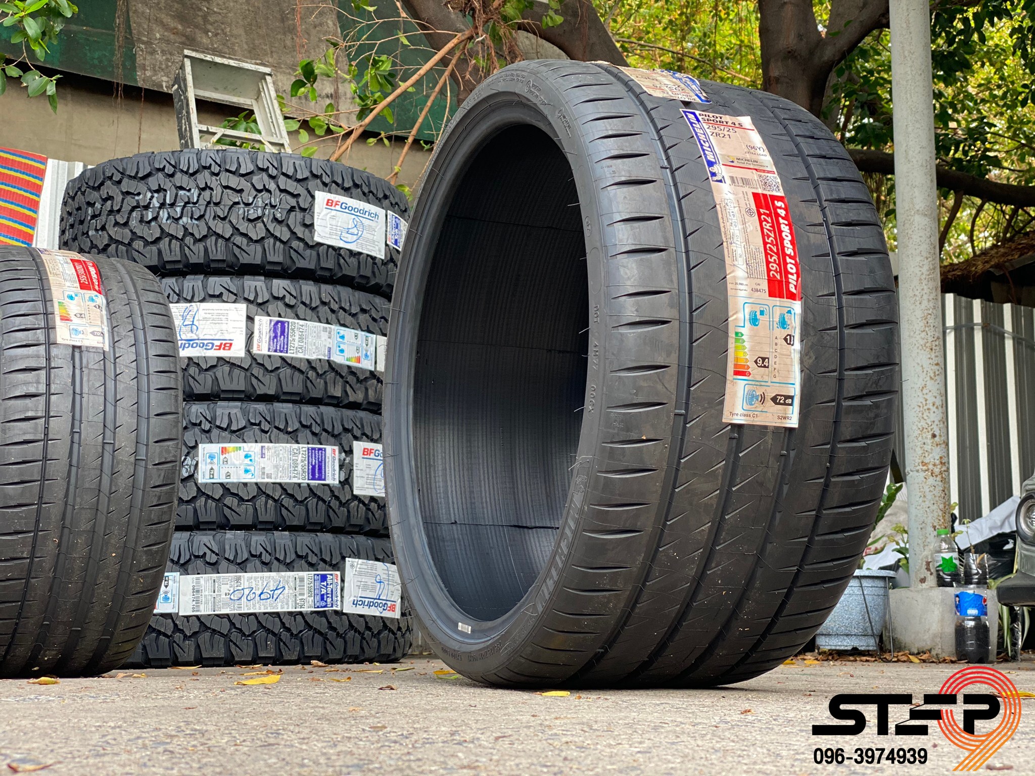 MICHELIN PILOT SPORT4S 295/25-21 ราคาถูกสั่งได้ทุกรุ่นที่ STEP9