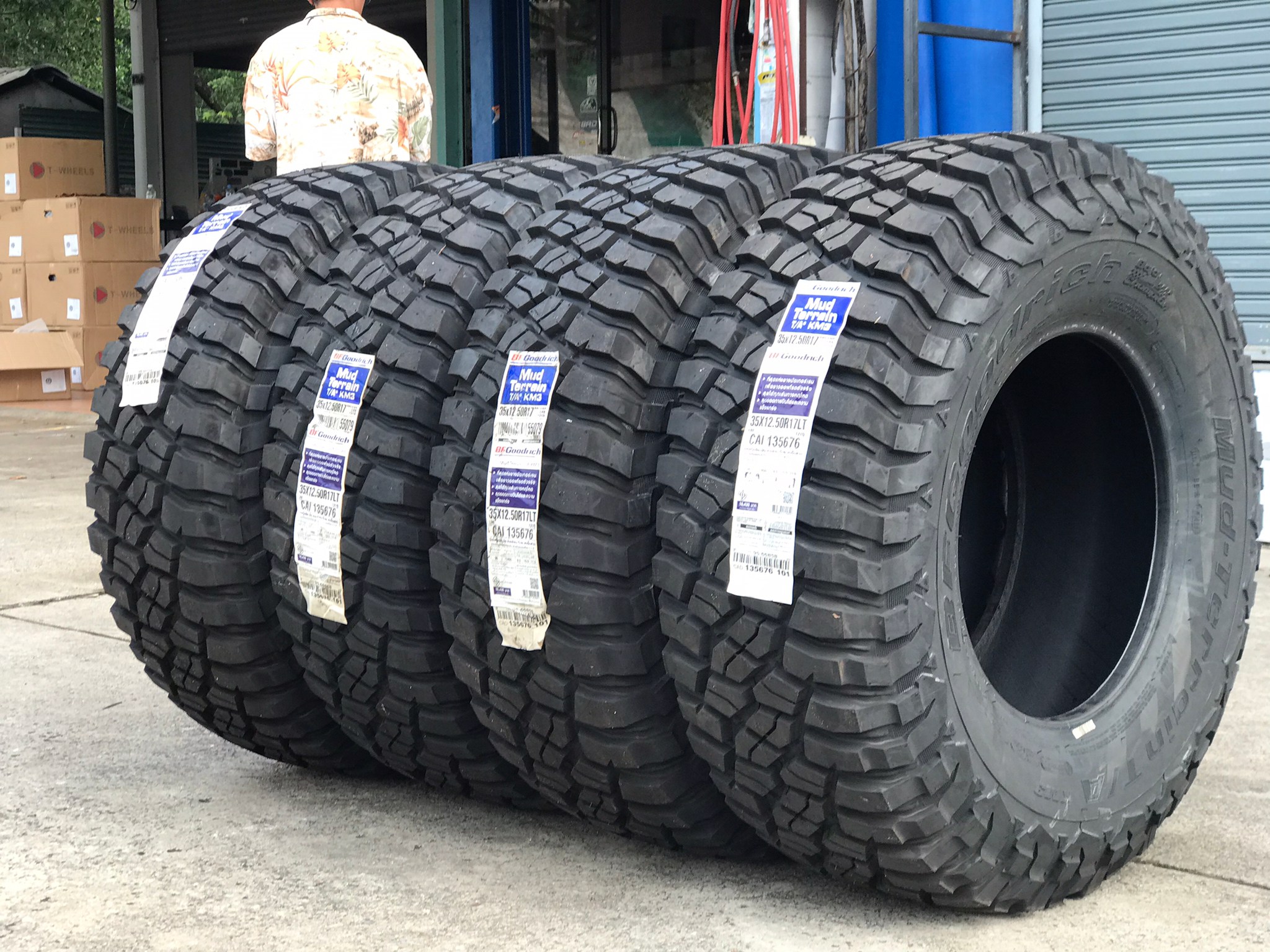 BF KM3 35X12.5R17 มาใหม่ที่STEP9