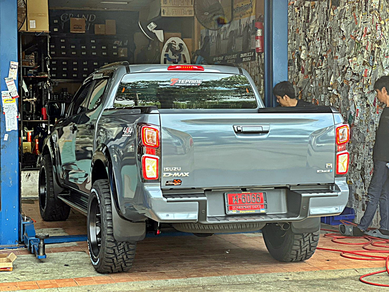 D_MAX_ทรงเมกา ล้อ HOSTILE H120