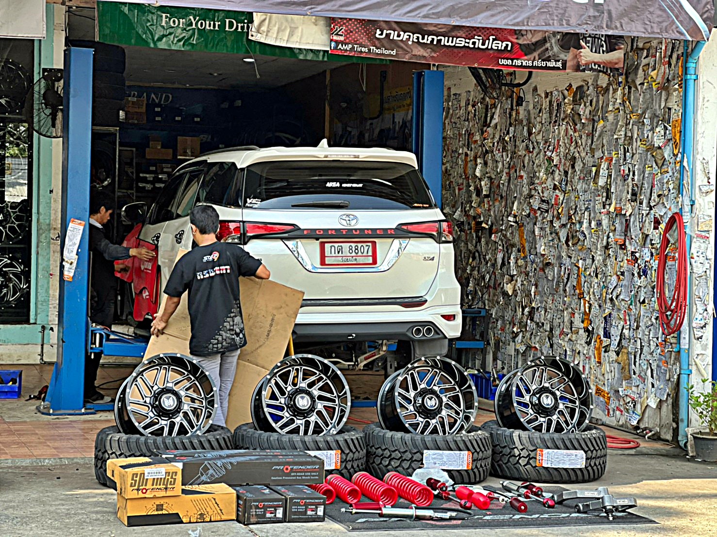 FORTUNER ทรงเมกา ล้อขอบ20 ที่ STEP9