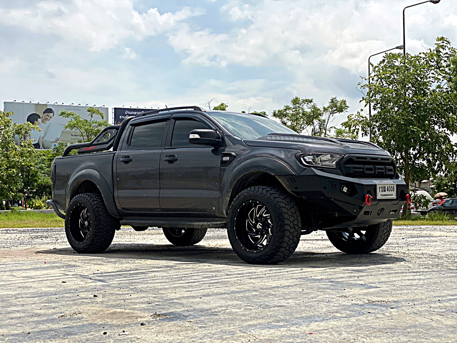 FORD จัดชุดใหม่ ทรงเมกาที่ STEP9