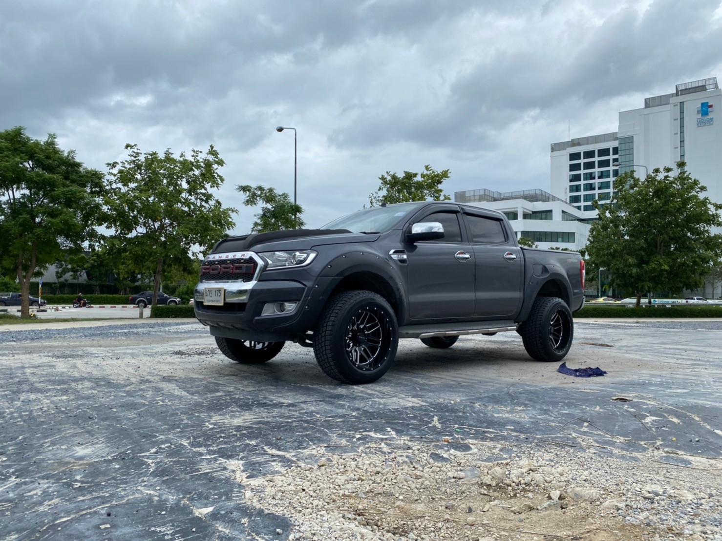 FORD ทรงเมกา ล้อเทพลึกสุดตาราง