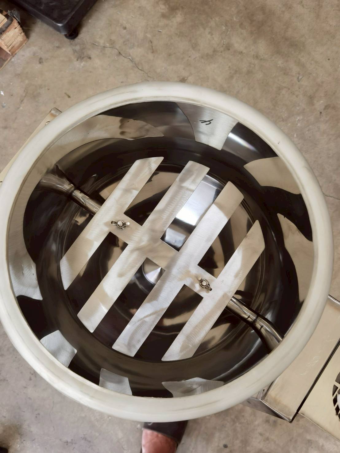 เครื่องผสมขนาดเล็กคุณภาพสูง ใช้งานหลากหลาย GGX