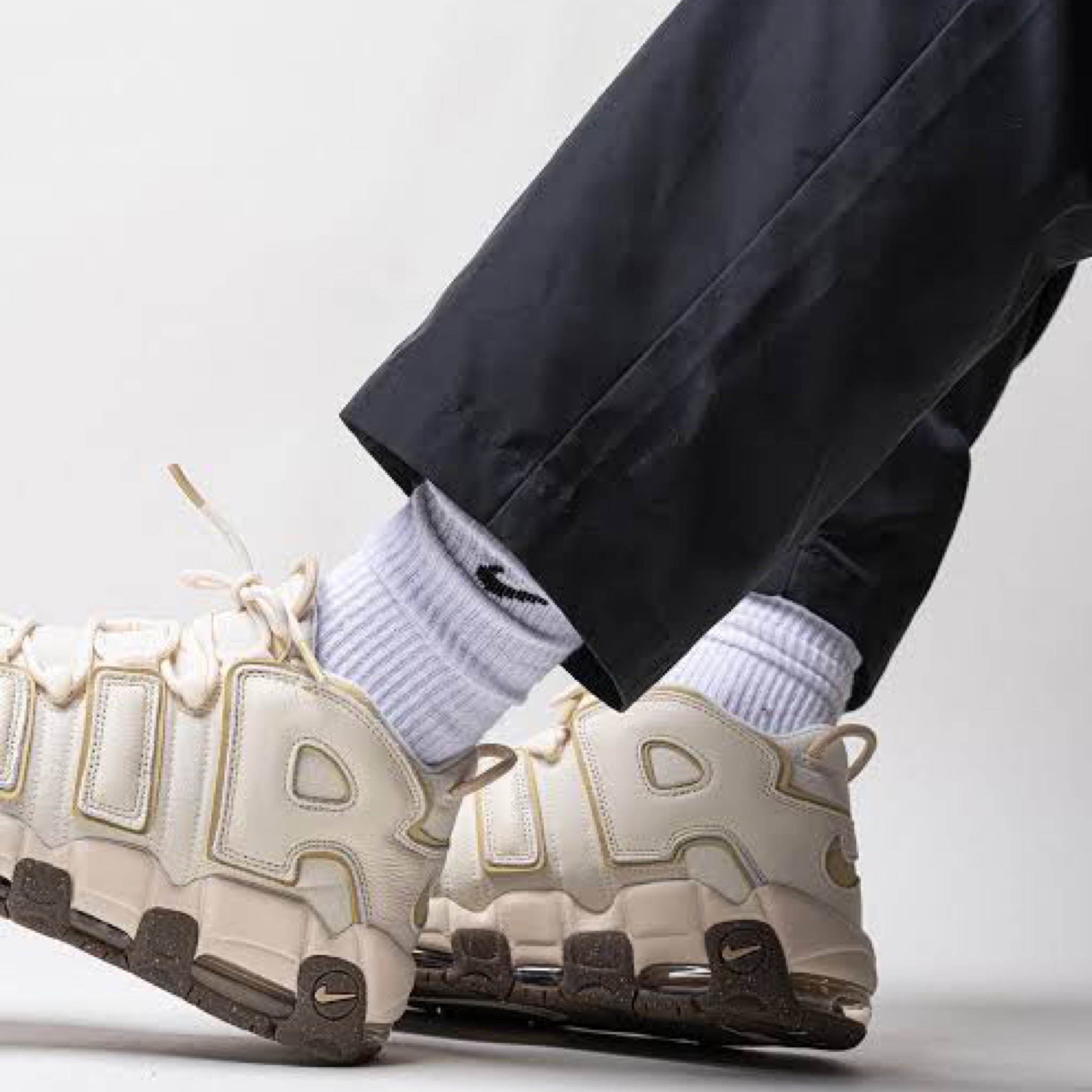 รองเท้า Nike Air More Uptempo ‘96 ‘TEAM GOLD’ (M9US)
