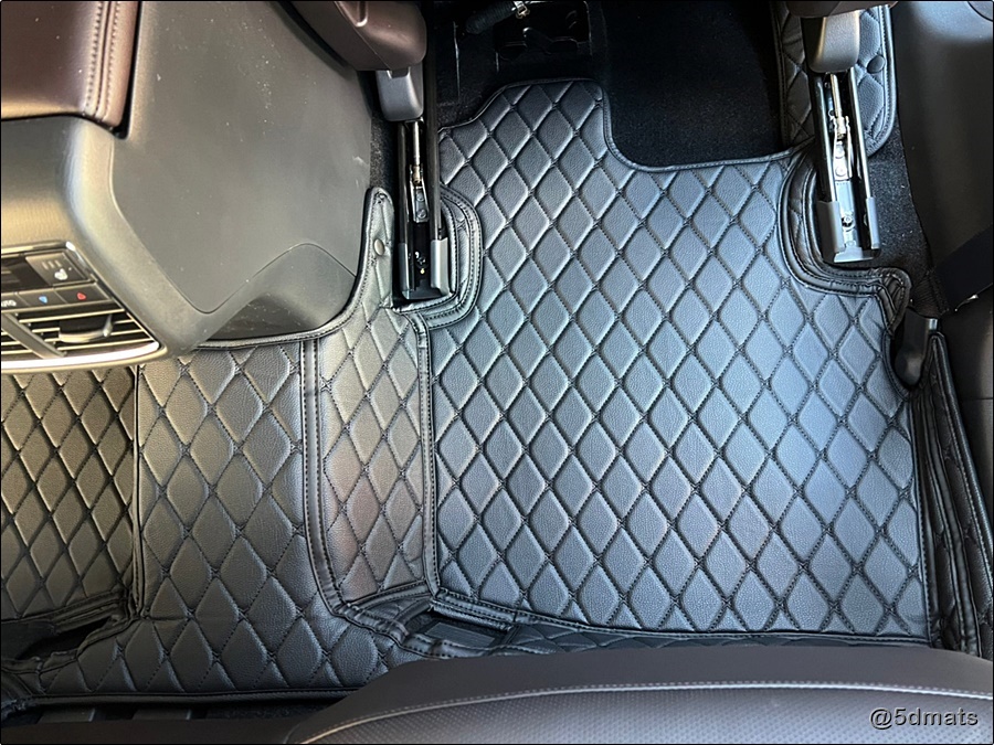 พรมปูพื้นรถยนต์ 6D MAZDA CX-8 (2019-25) พรม6D หนานุ่ม เข้ารูป เต็มคัน