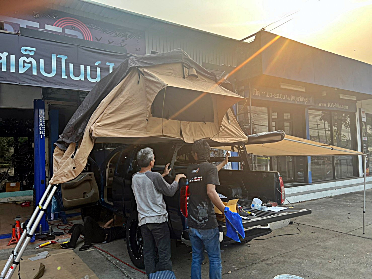 NISSAN_NAVARA_แปลงร่าง ทรงเมกา