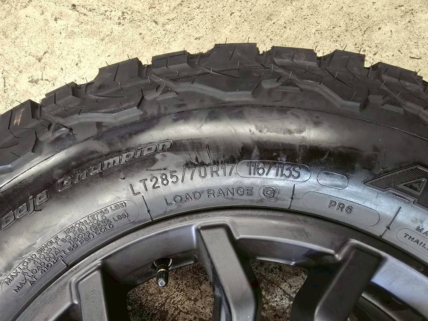 ด่วน!! ล้อเดิมRaptor ป้ายแดง ยางBF KO2 285/70R17