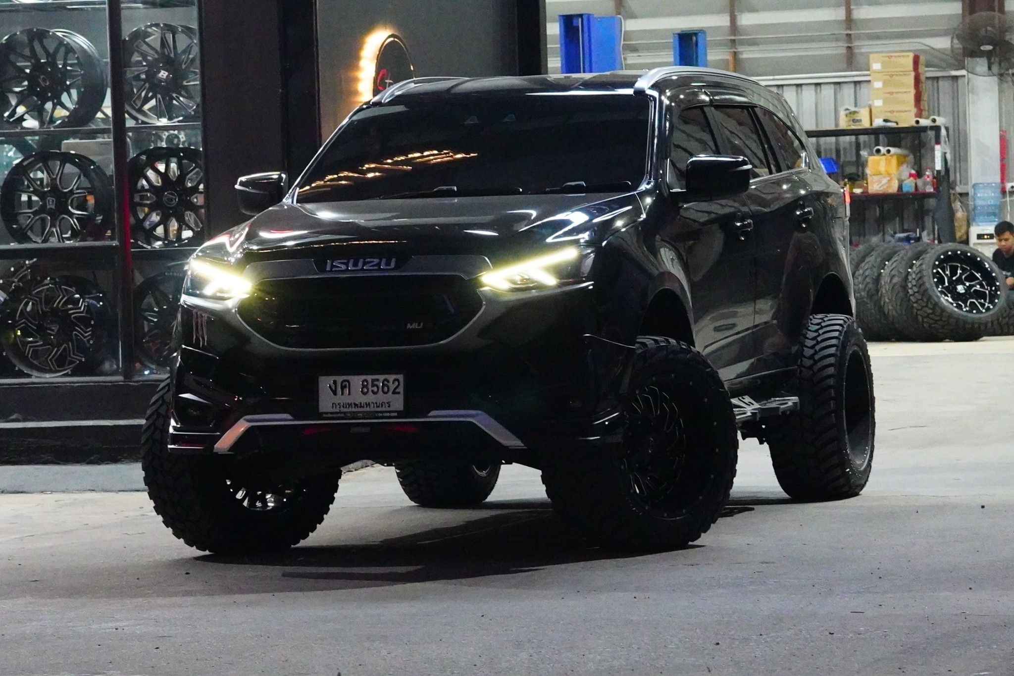 ชุดแต่ง ISUZU MU-X ราคาถูกที่ STEP9