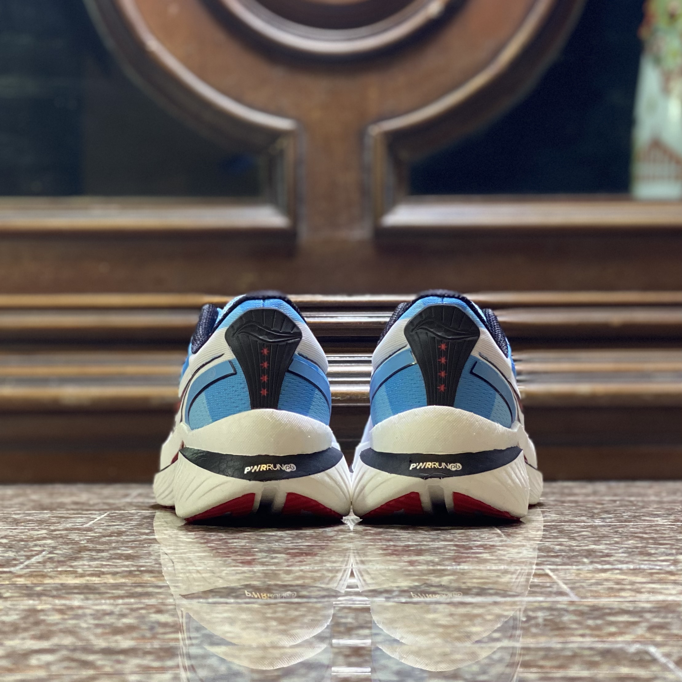 รองเท้าวิ่ง Saucony Endorphin Speed 3 ‘LIMITED’ (W7US)