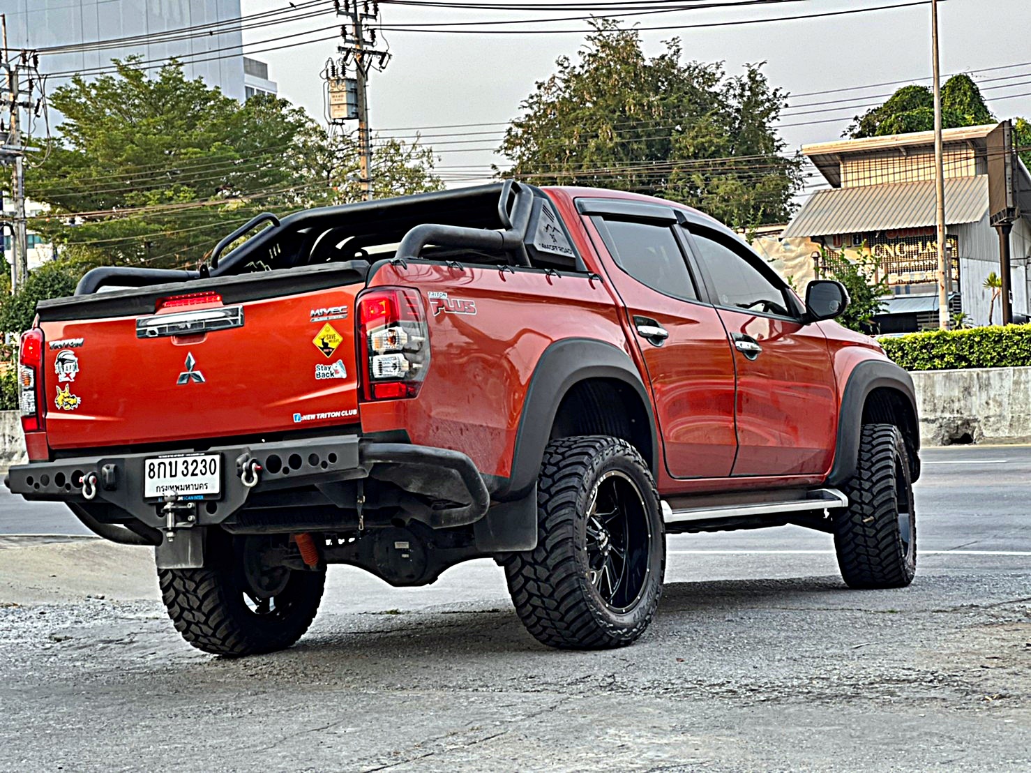 TRITON ทรงเมกา