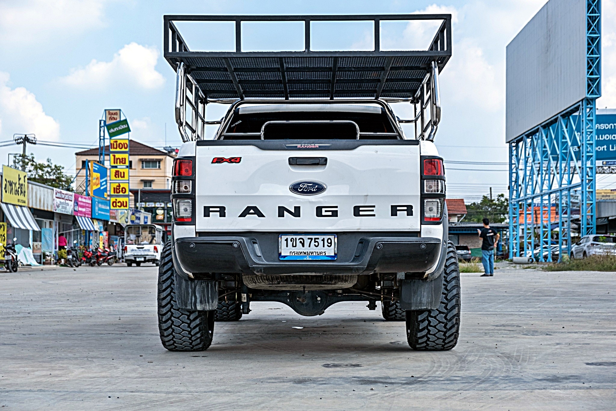 FORD RANGER แต่งทรงเมกาที STEP9