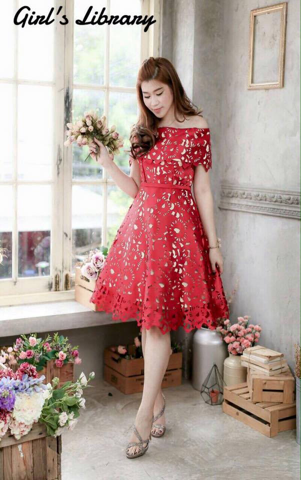 Dress ผ้าไหมซาตินเปิดไหล่