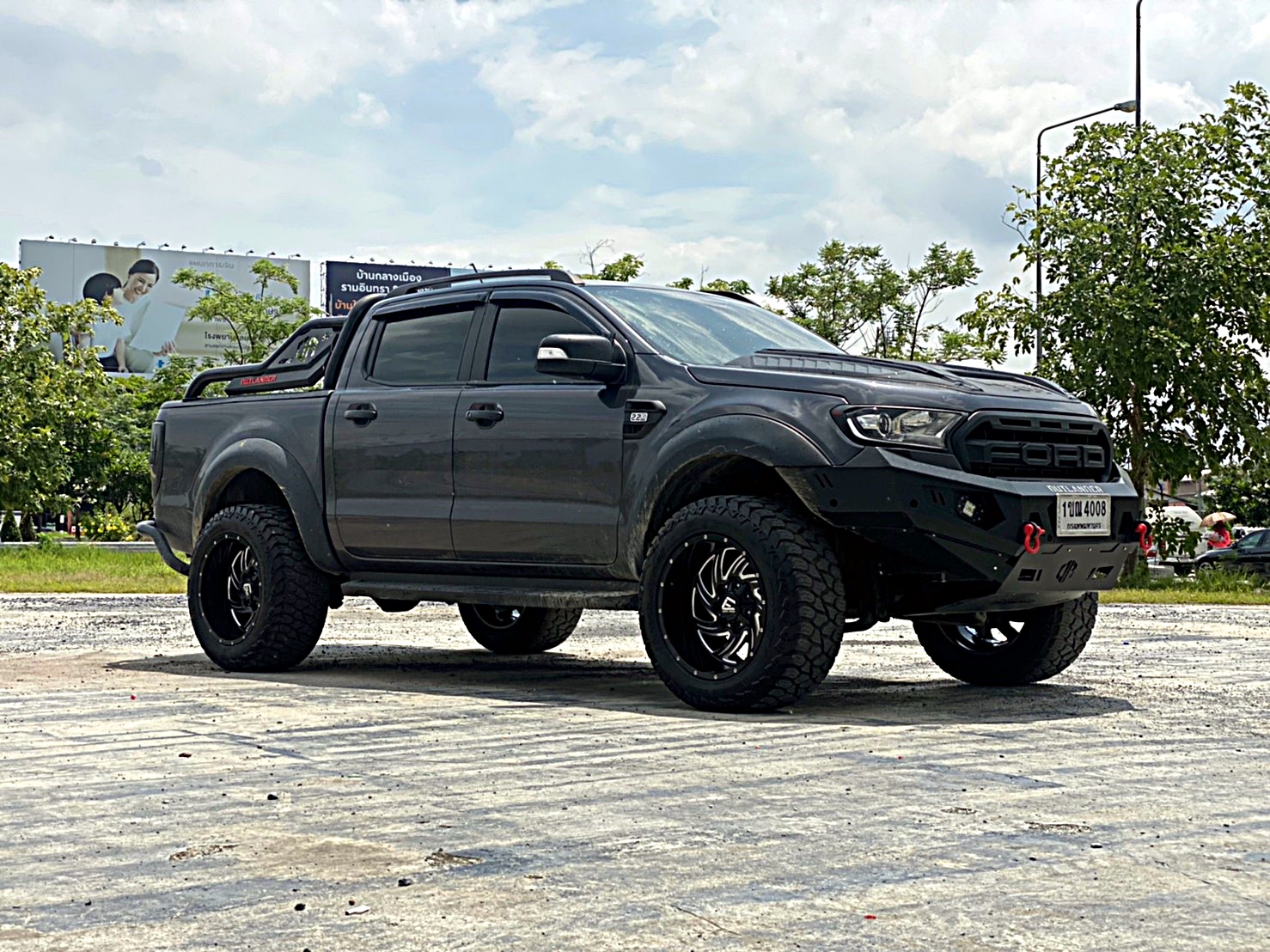 FORD จัดชุดใหม่ ทรงเมกาที่ STEP9