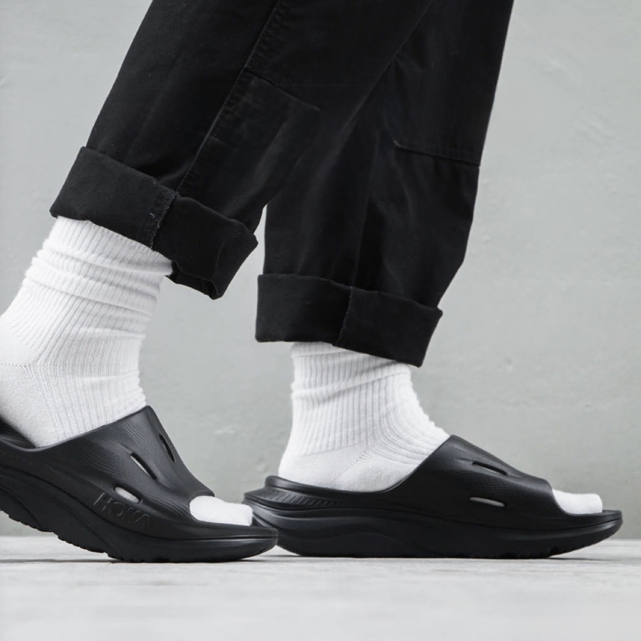 รองเท้า HOKA Ora Recovery Slide 3 ‘TripleBlack’ (M8/9US)