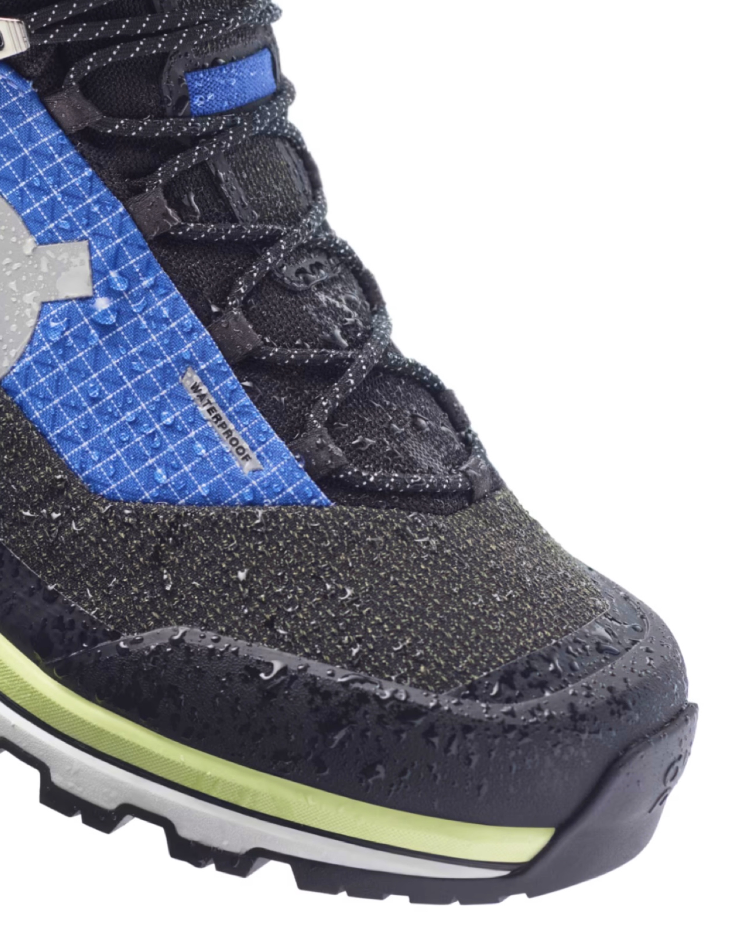 รองเท้าเดินป่า On CloudAlpine Waterproof (M8/8.5/9US)