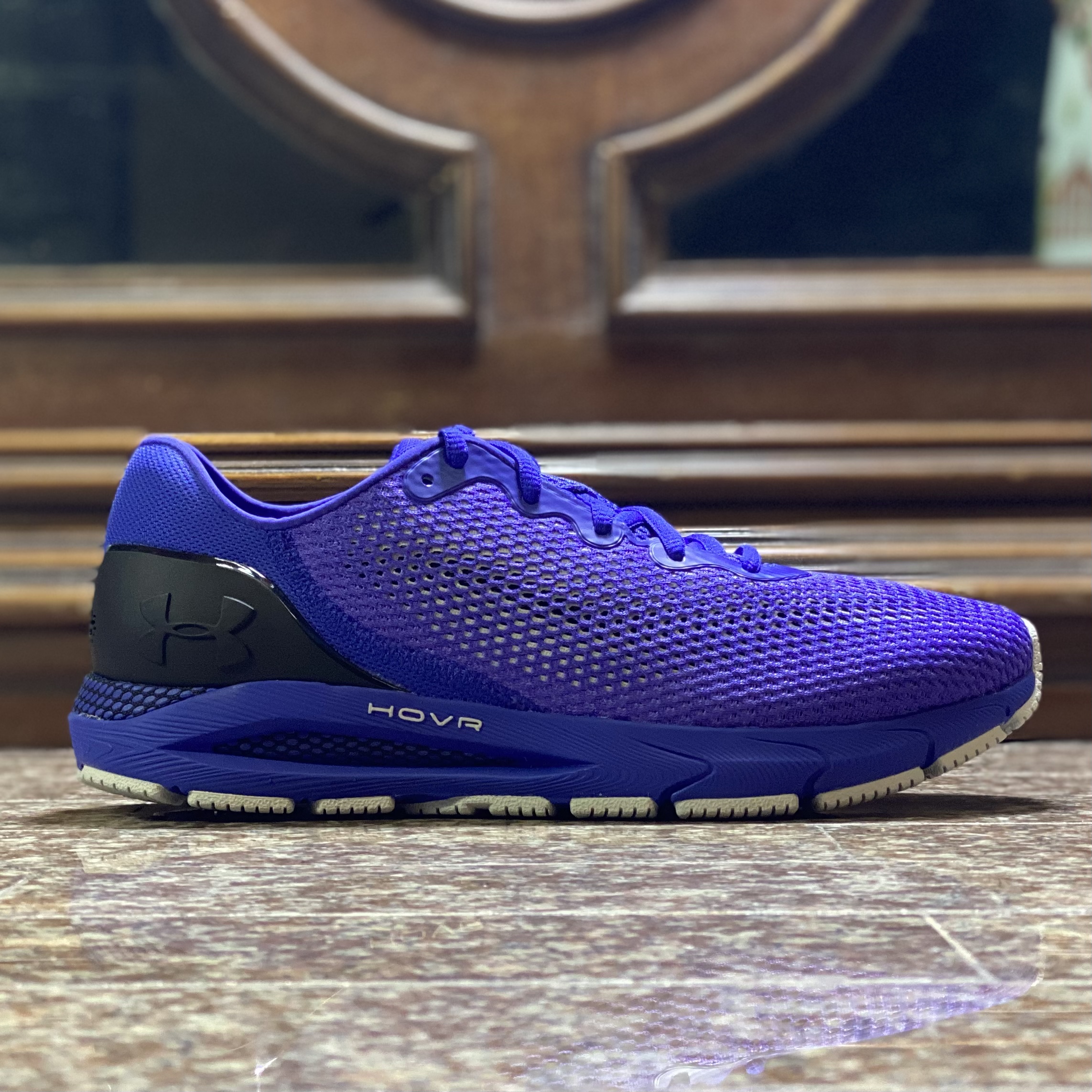 รองเท้าวิ่ง Under Armour HOVR Sonic 4 (M8/8.5US)