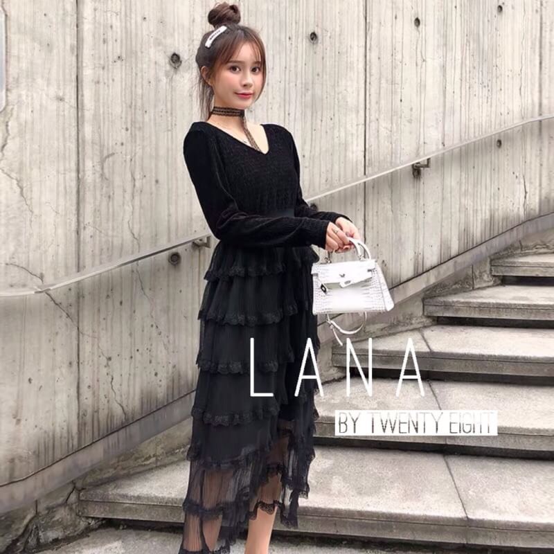 เดรสยาวจั๊มเอว กระโปรงเป็นชั้นๆ