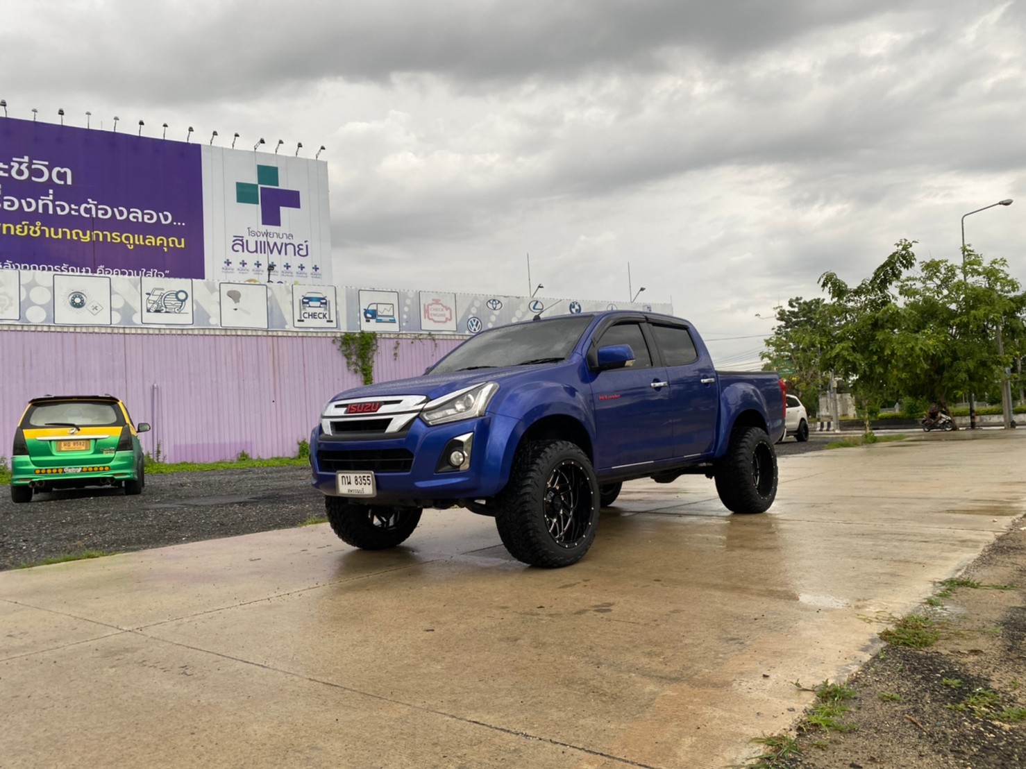 D-MAX มาจากสุพรรณบุรี จัดทรงเมกาที่ STEP9