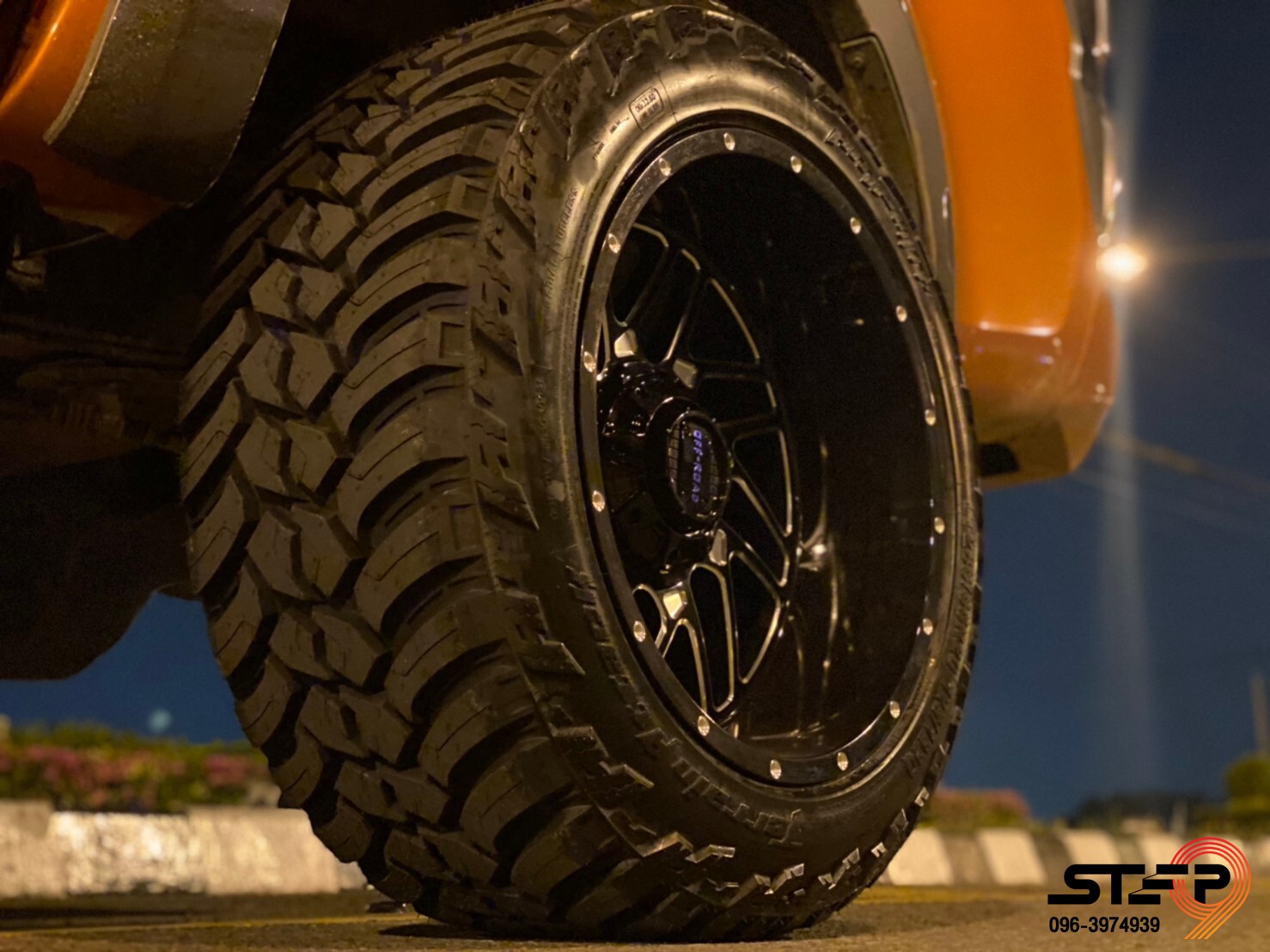 ขับ DMAX จากเชียงรายมาแต่งทรงเมกาที่ STEP9