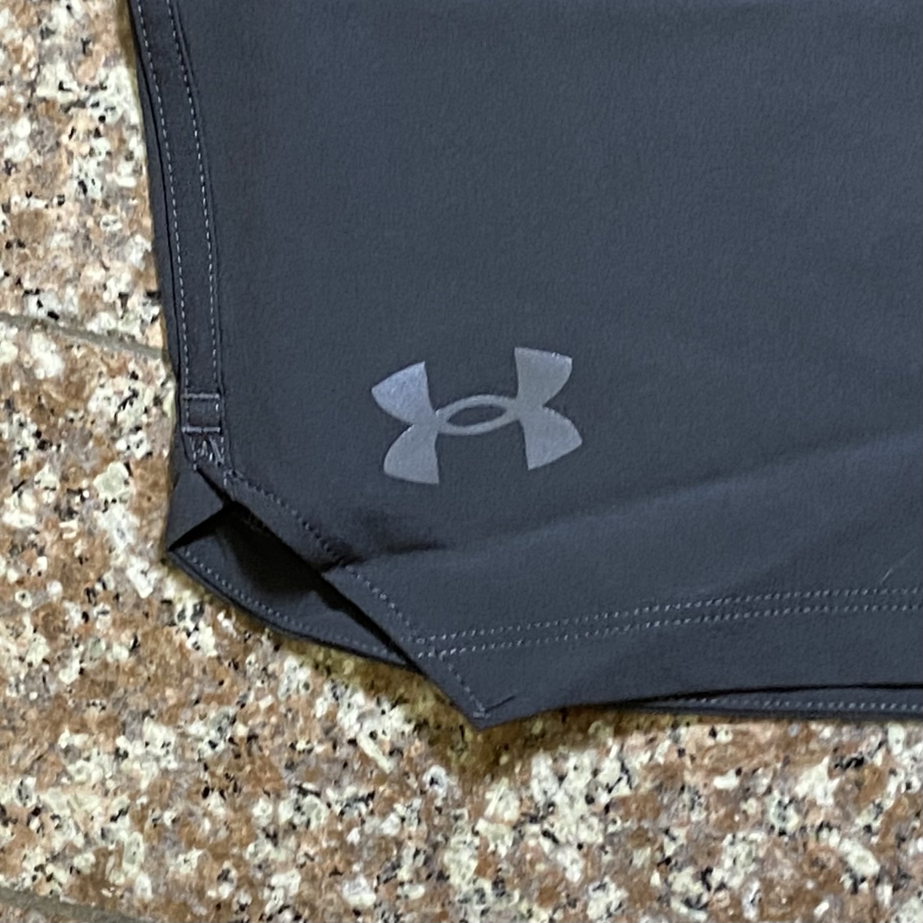 กางเกงวิ่ง Under Armour Speedpocket 7” Running Shorts (MD)