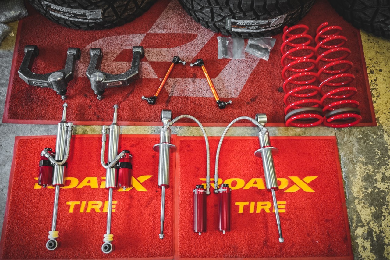 FORD EVEREST จองคิวม แต่งทรงเมกา มาจากบุรีรัมย์ งบแสนต้นๆๆ